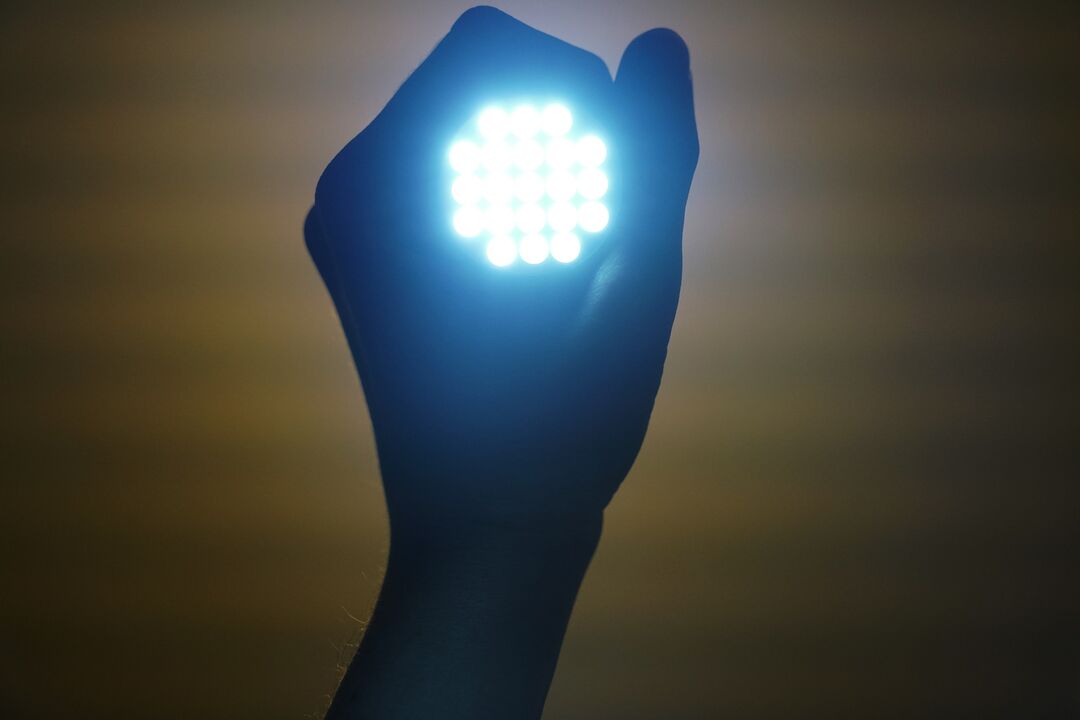 Uporaba LED svetilk je dober način za varčevanje z električno energijo